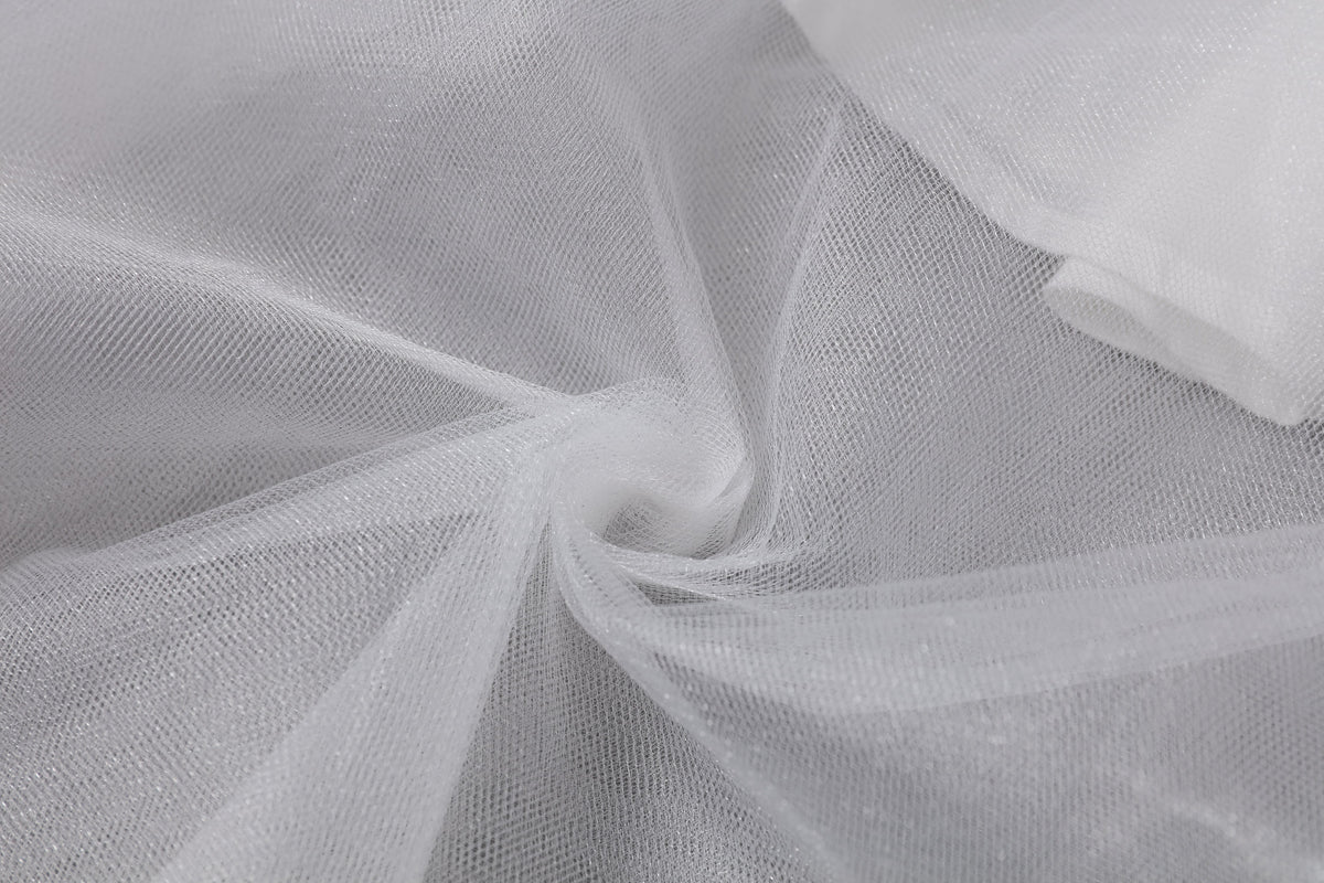 女童白色蝴蝶袖长礼服裙