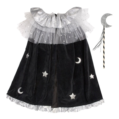 丝绒披肩节日服装和魔法棒
