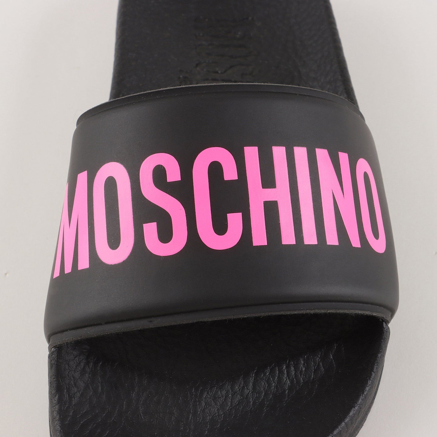 儿童黑色Logo拖鞋