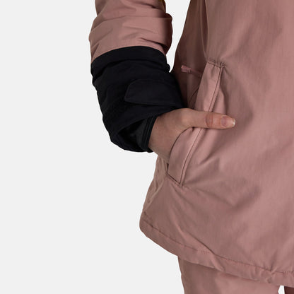 女童粉色滑雪服