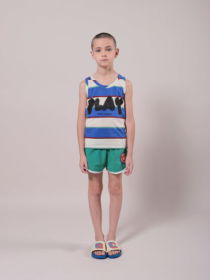 男童绿色游泳短裤