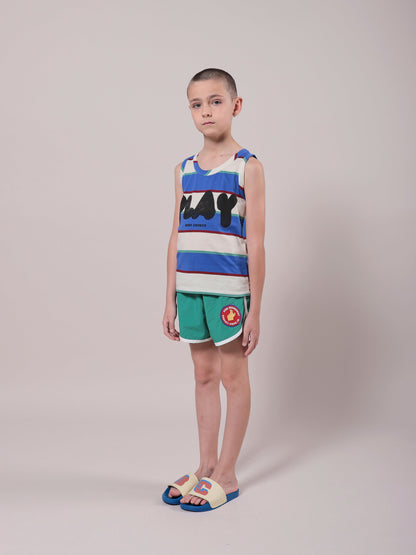 男童绿色游泳短裤