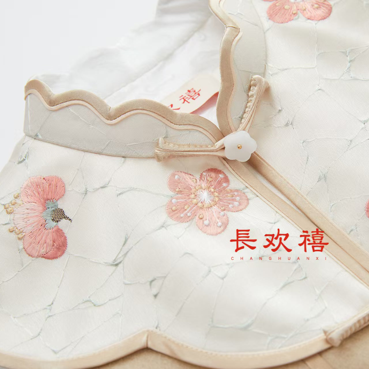 女童米色"咏梅"中式旗袍