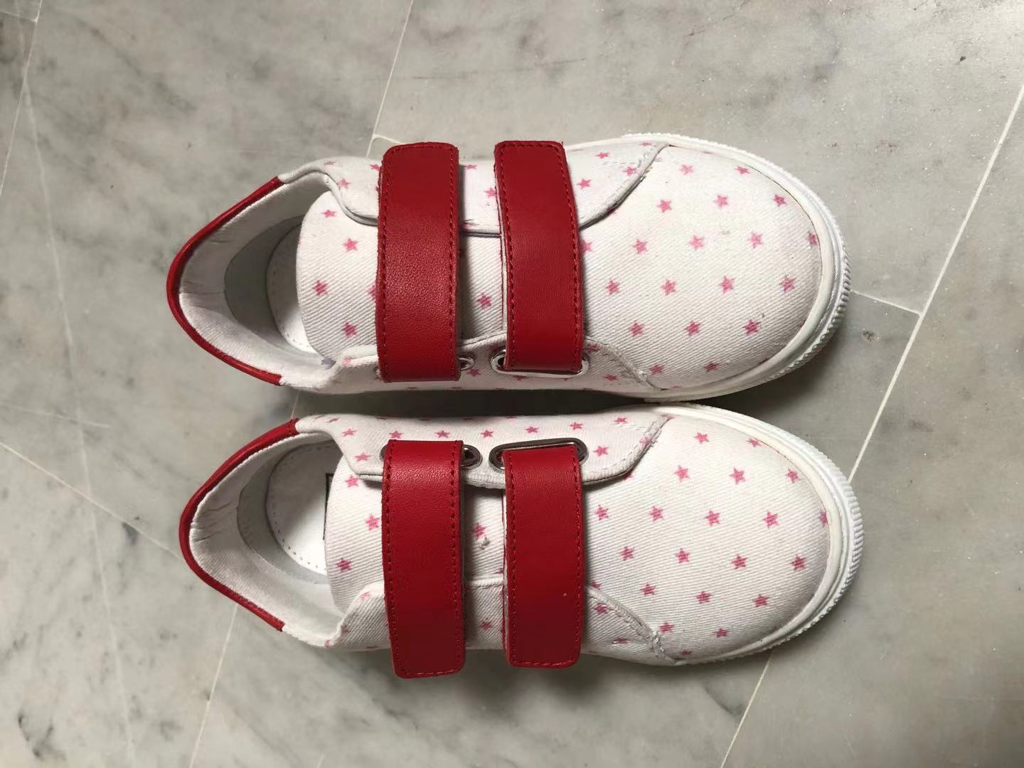 女童白色星星帆布鞋