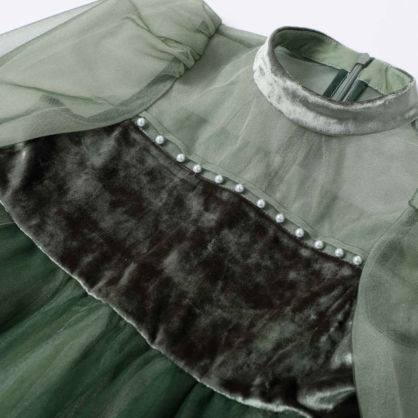 女童绿色丝绒拼纱礼服裙