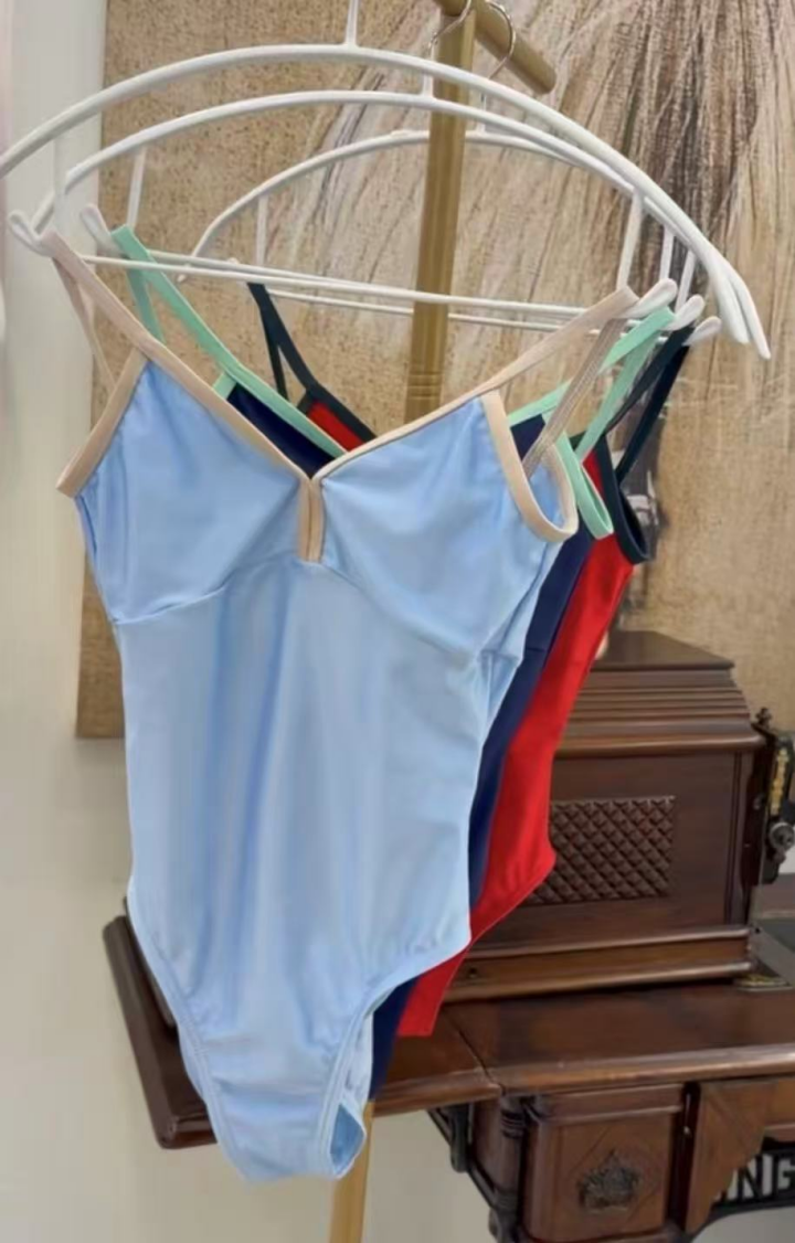 浅蓝色芭蕾舞连体衣(Line Chest Tulip Leotard/Light Blue)