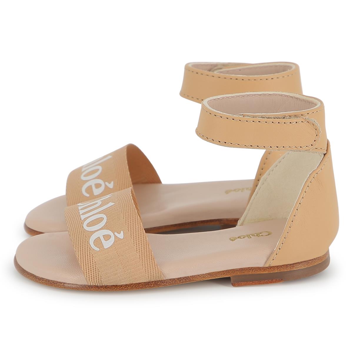 SANDALES