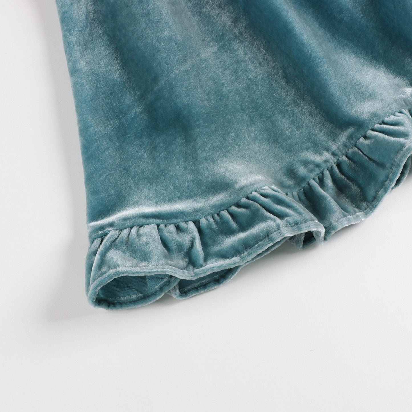 女童绿色连衣裙