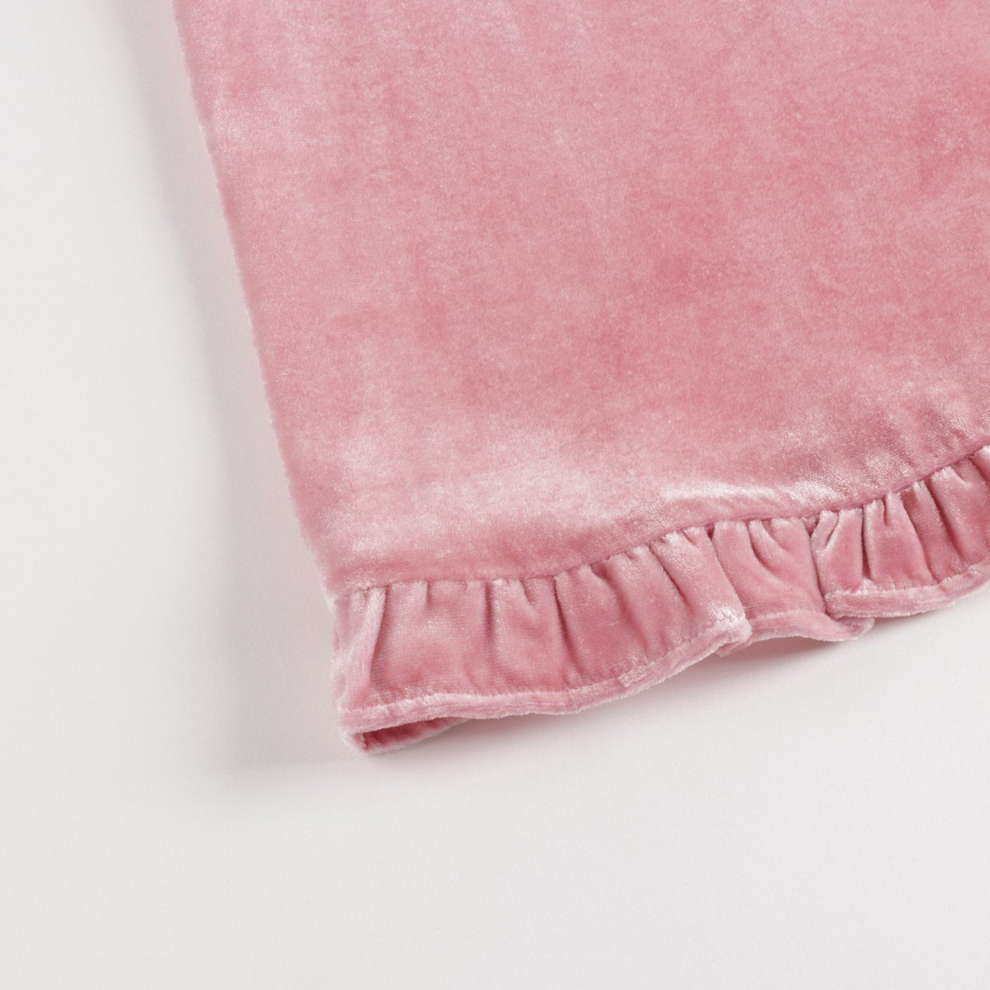 女婴粉色连衣裙套装