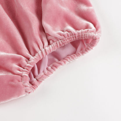 女婴粉色连衣裙套装