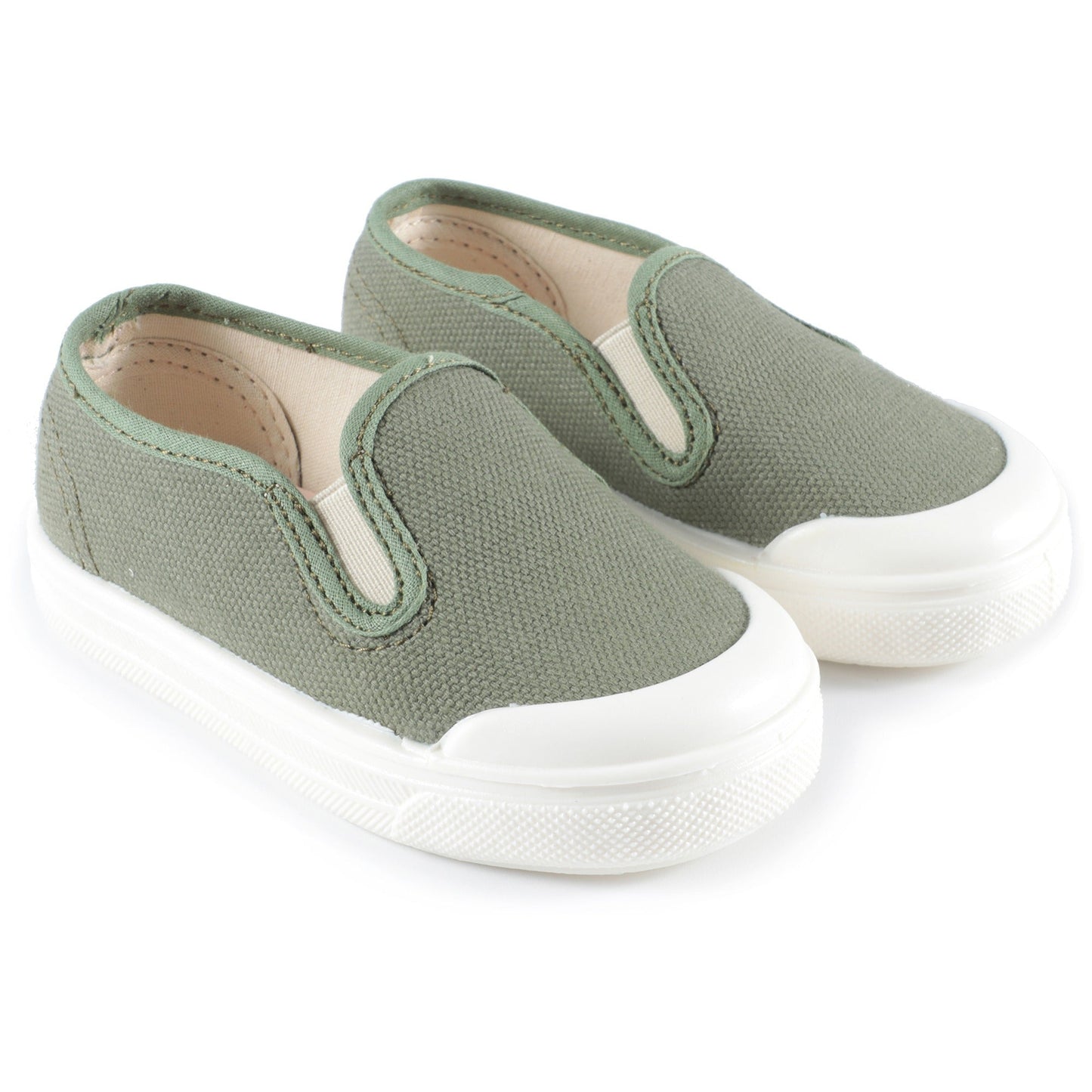 男婴绿色帆布鞋