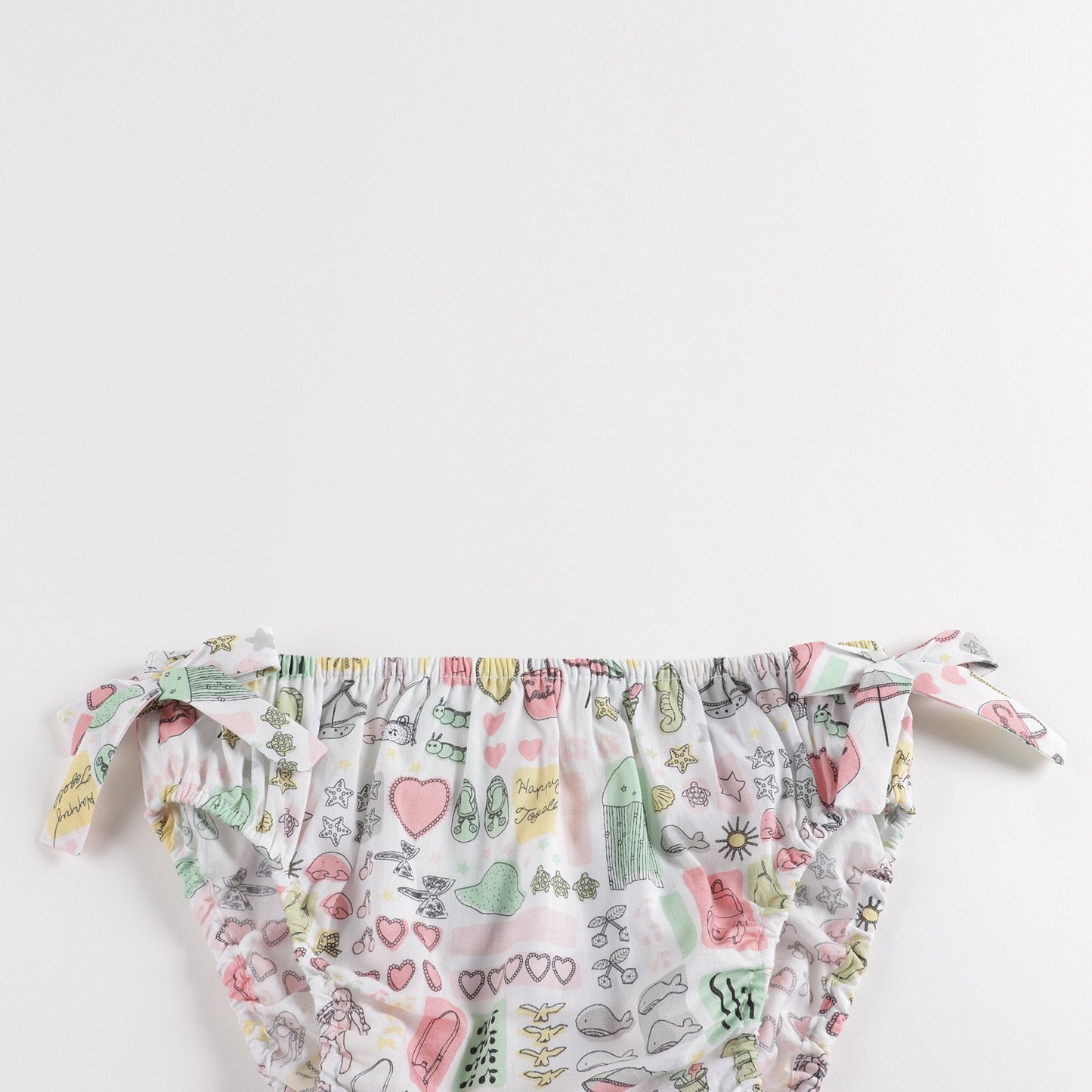 女婴粉色绘画游泳短裤