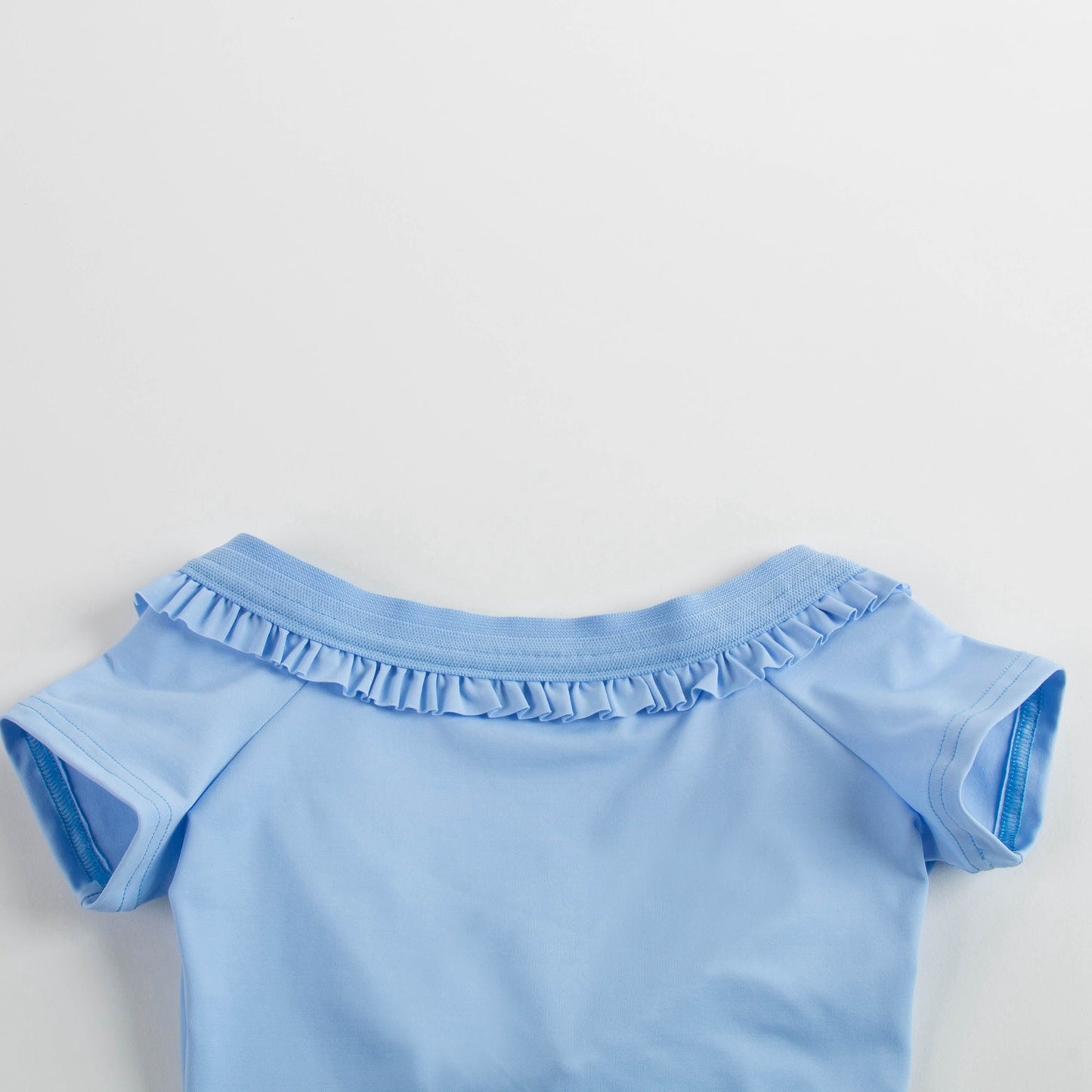 女童蓝色舞蹈练功服
