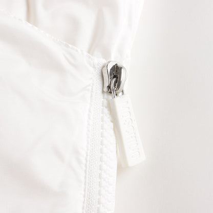 婴儿白色羽绒睡袋