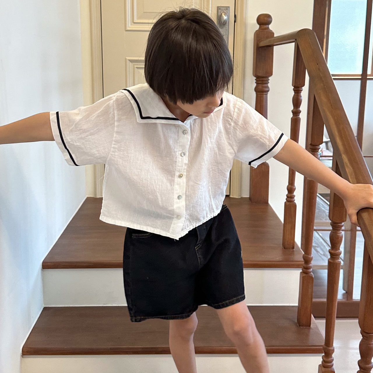 女童白色棉衬衫