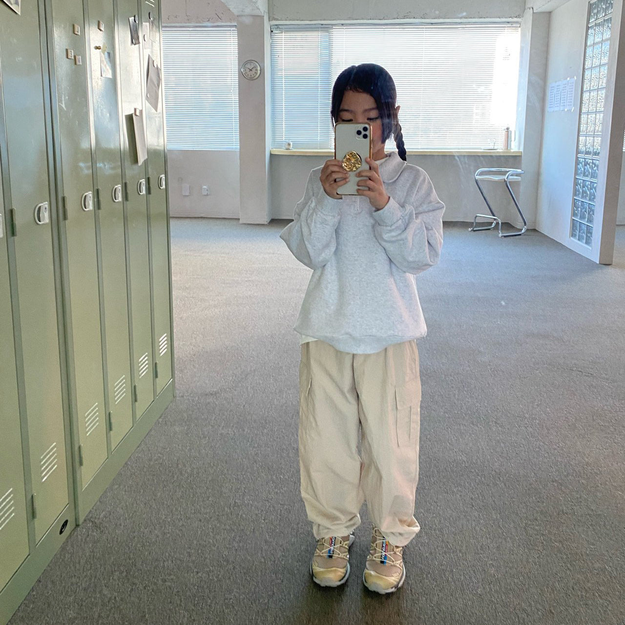 儿童米色长裤