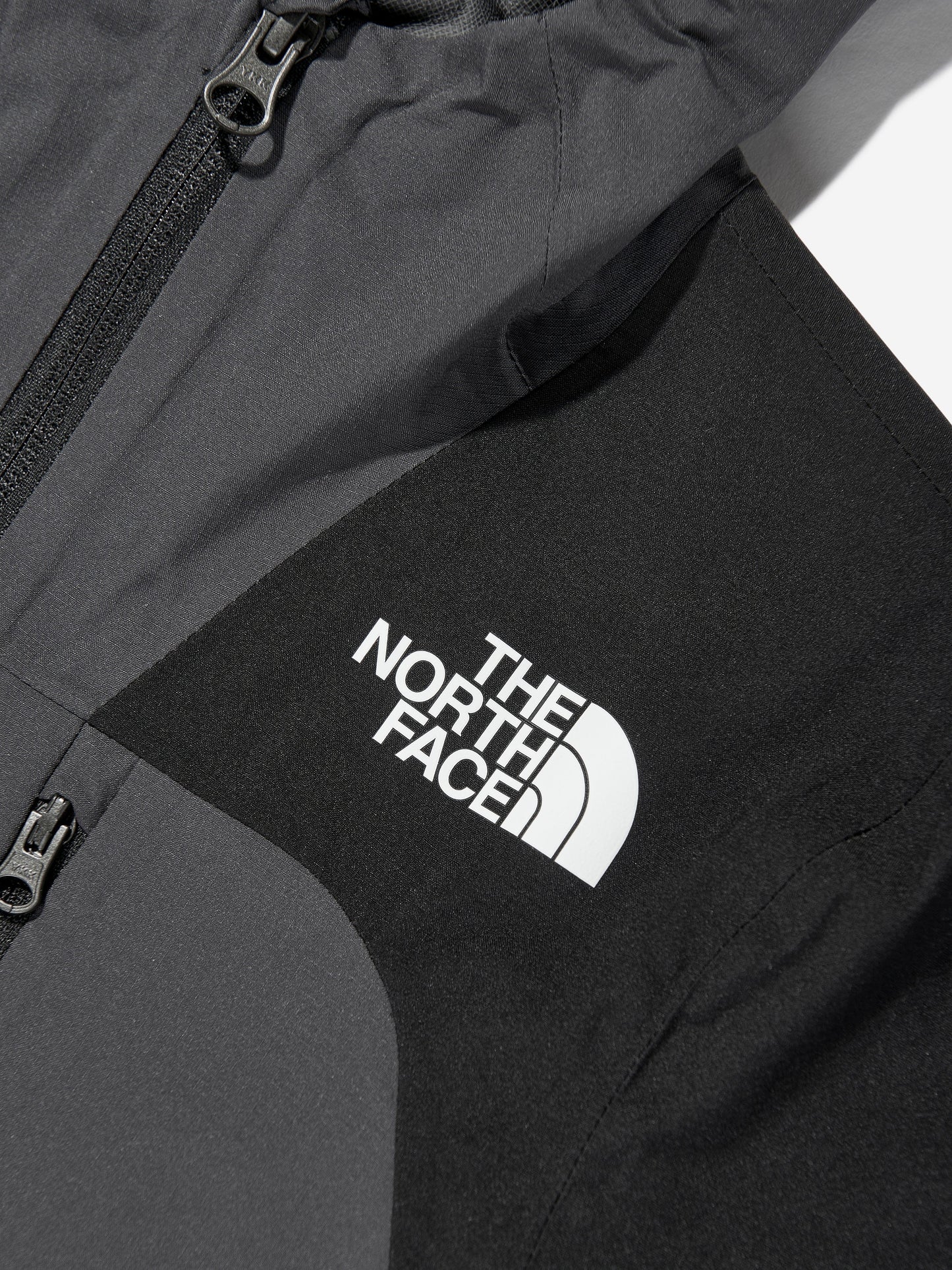 Kids Hike Packable  Jacket in Black