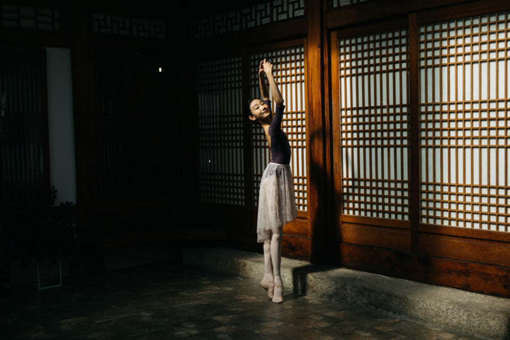 女童粉色芭蕾舞短裙