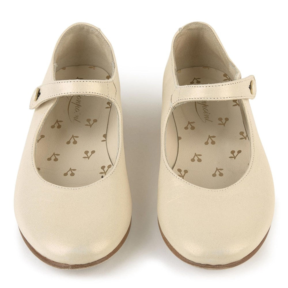 Girls Vanilla Buttoned Shoes