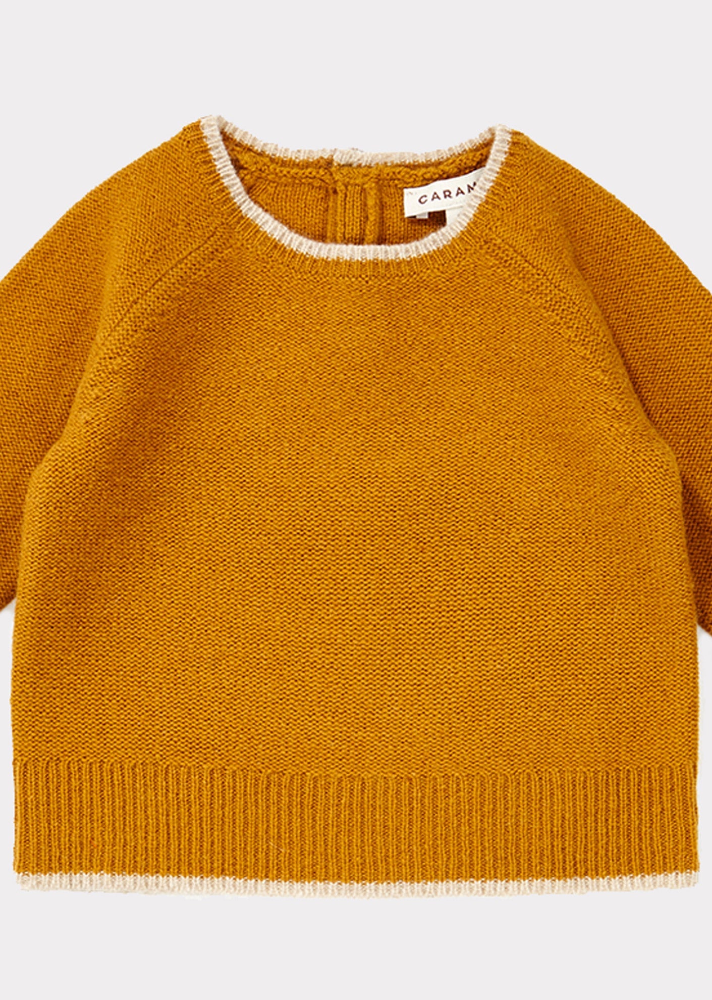 女婴黄色羊毛毛衣