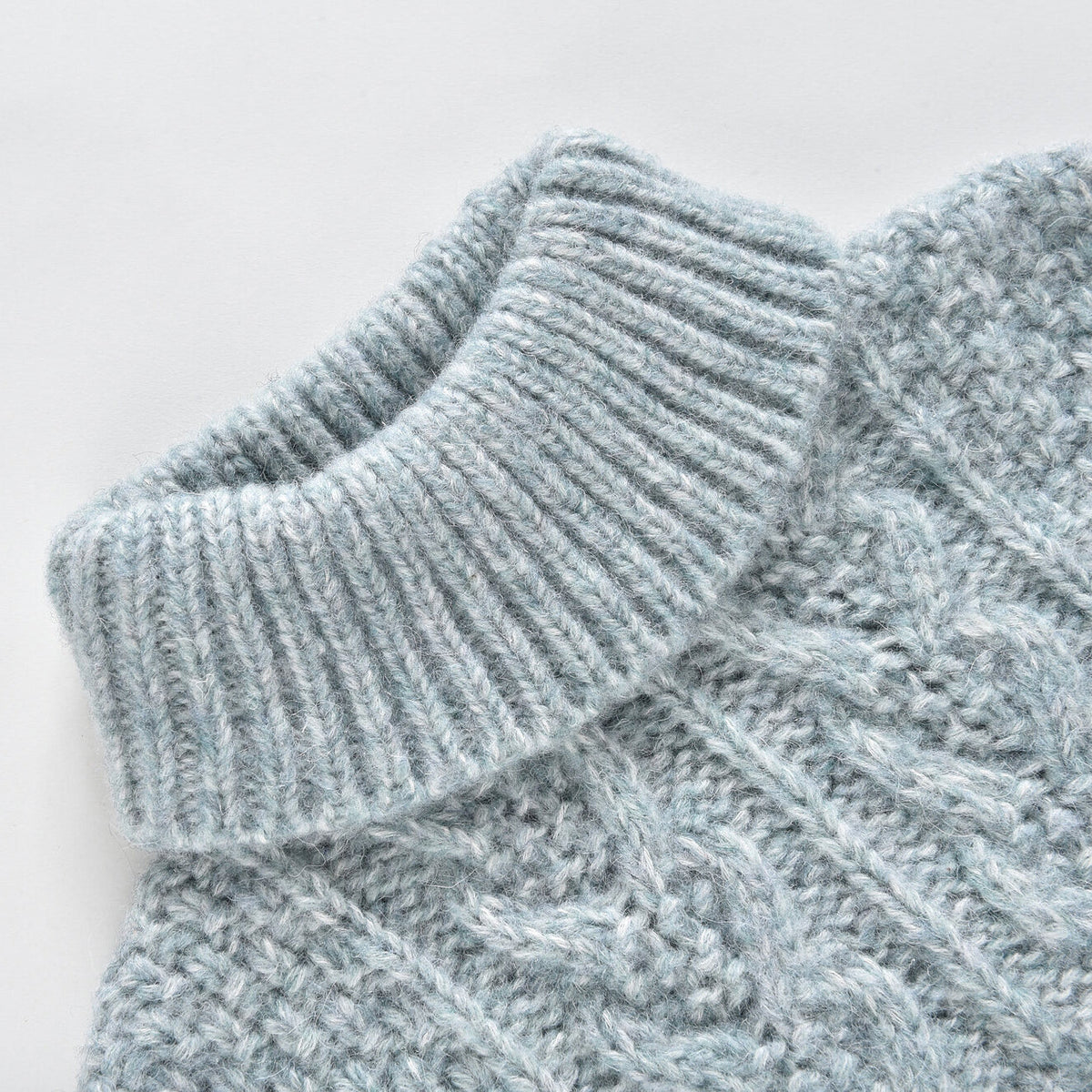 女童蓝色羊毛围巾