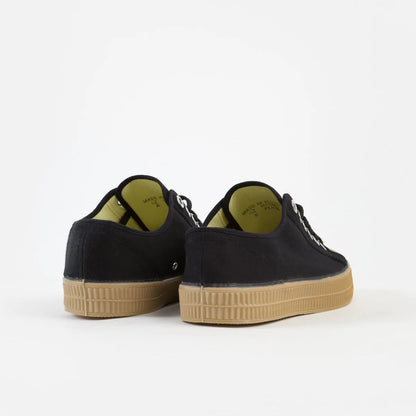 儿童黑色帆布鞋