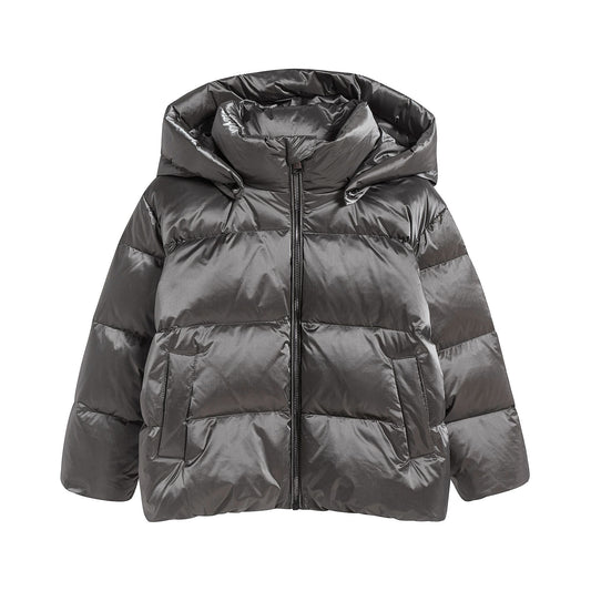 男童银色羽绒夹克