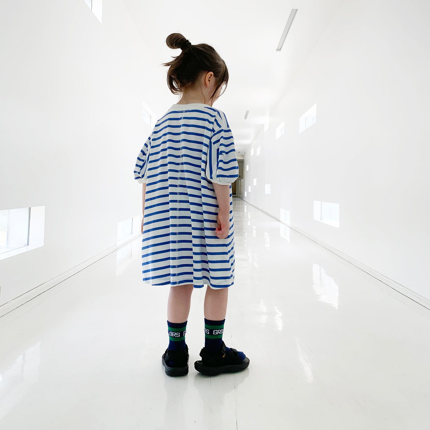 女童蓝色条纹棉连衣裙