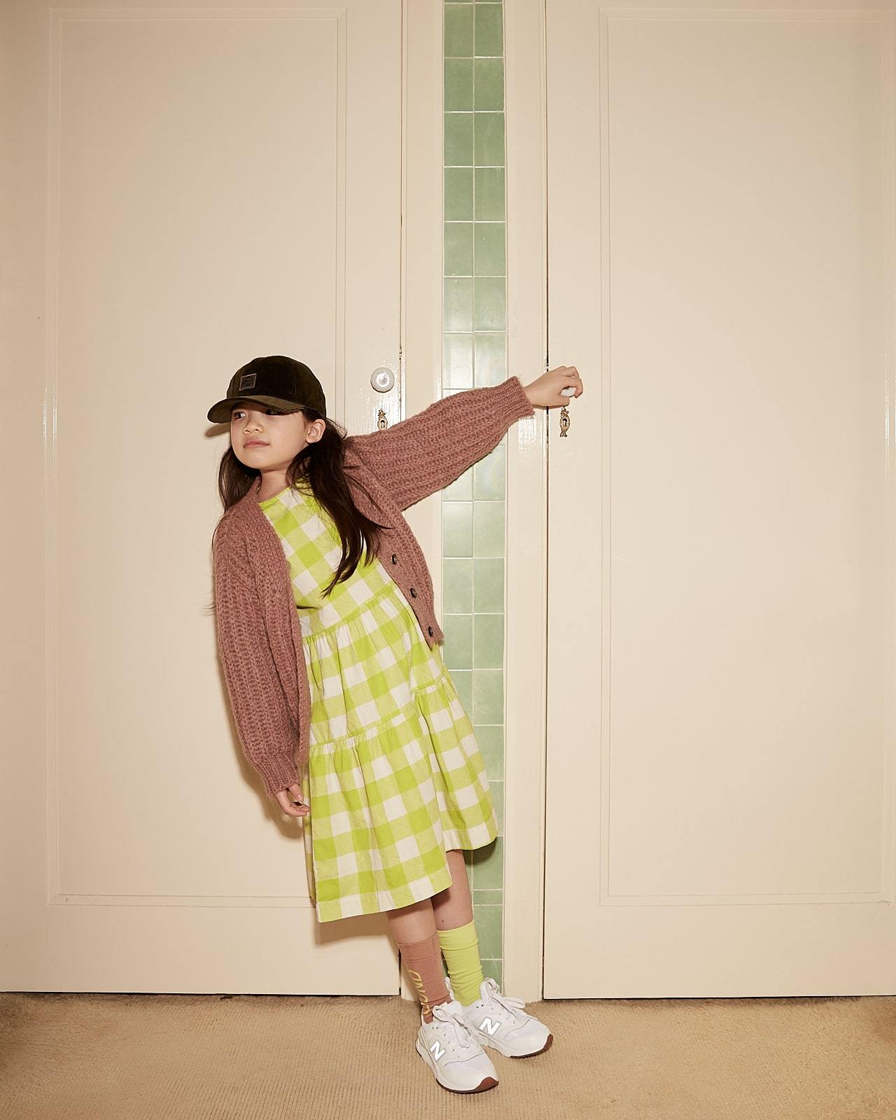 儿童焦糖色开衫