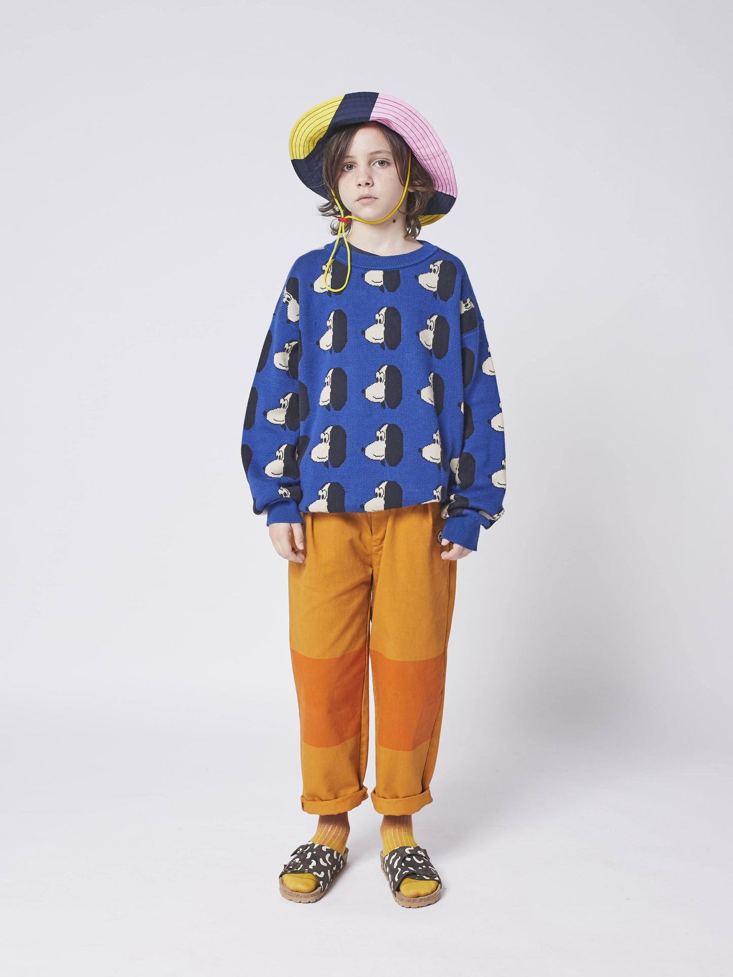 儿童蓝色针织毛衣