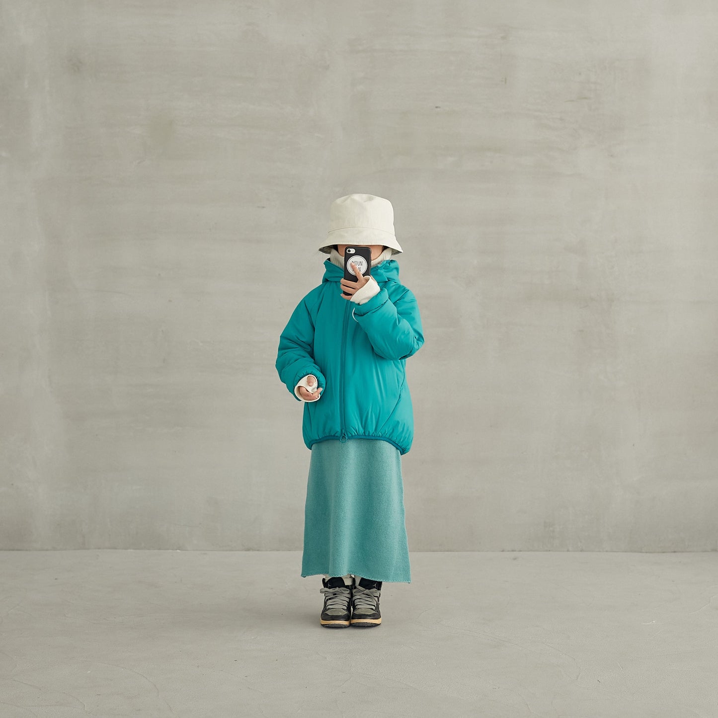儿童孔雀蓝棉服