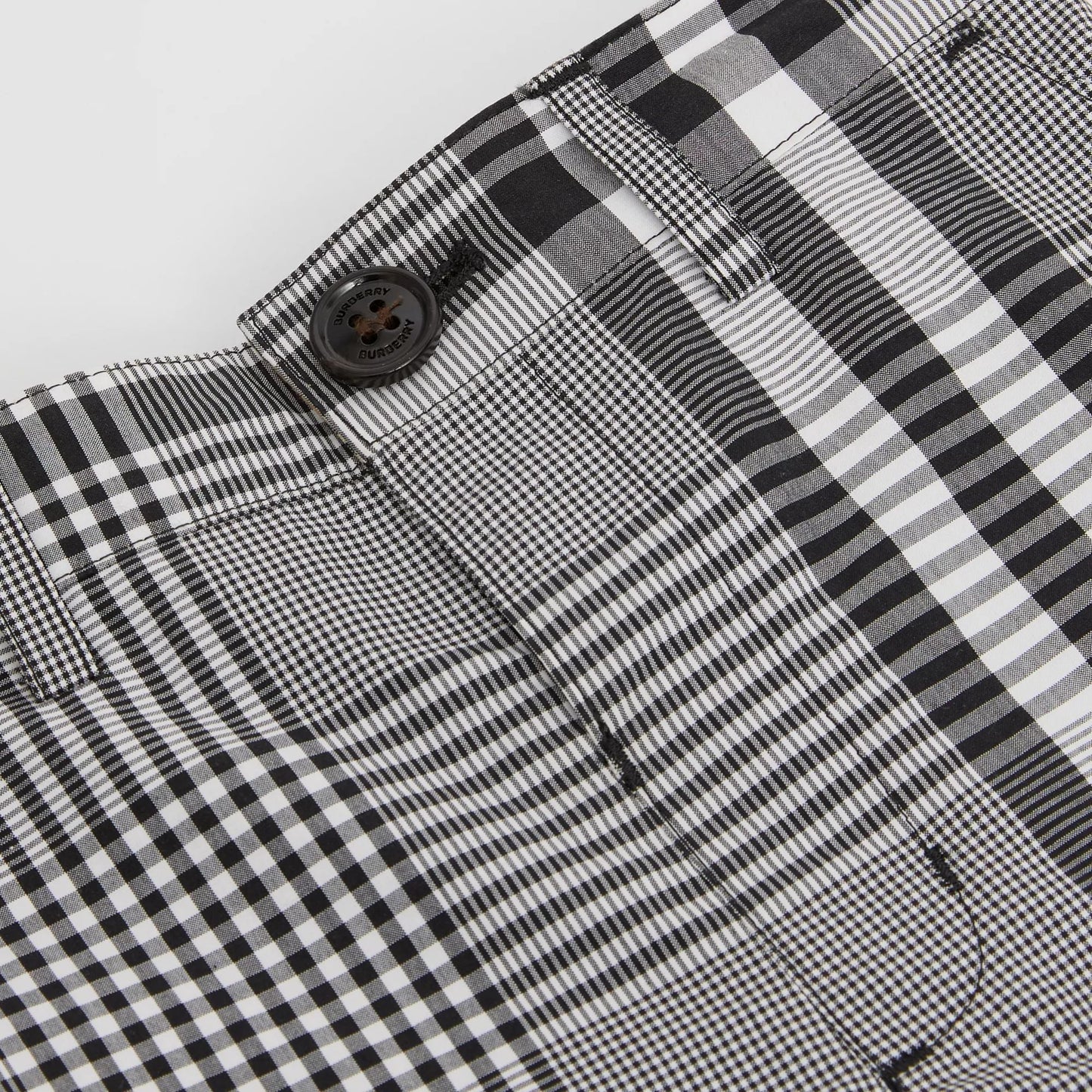 男童黑色格子棉短裤