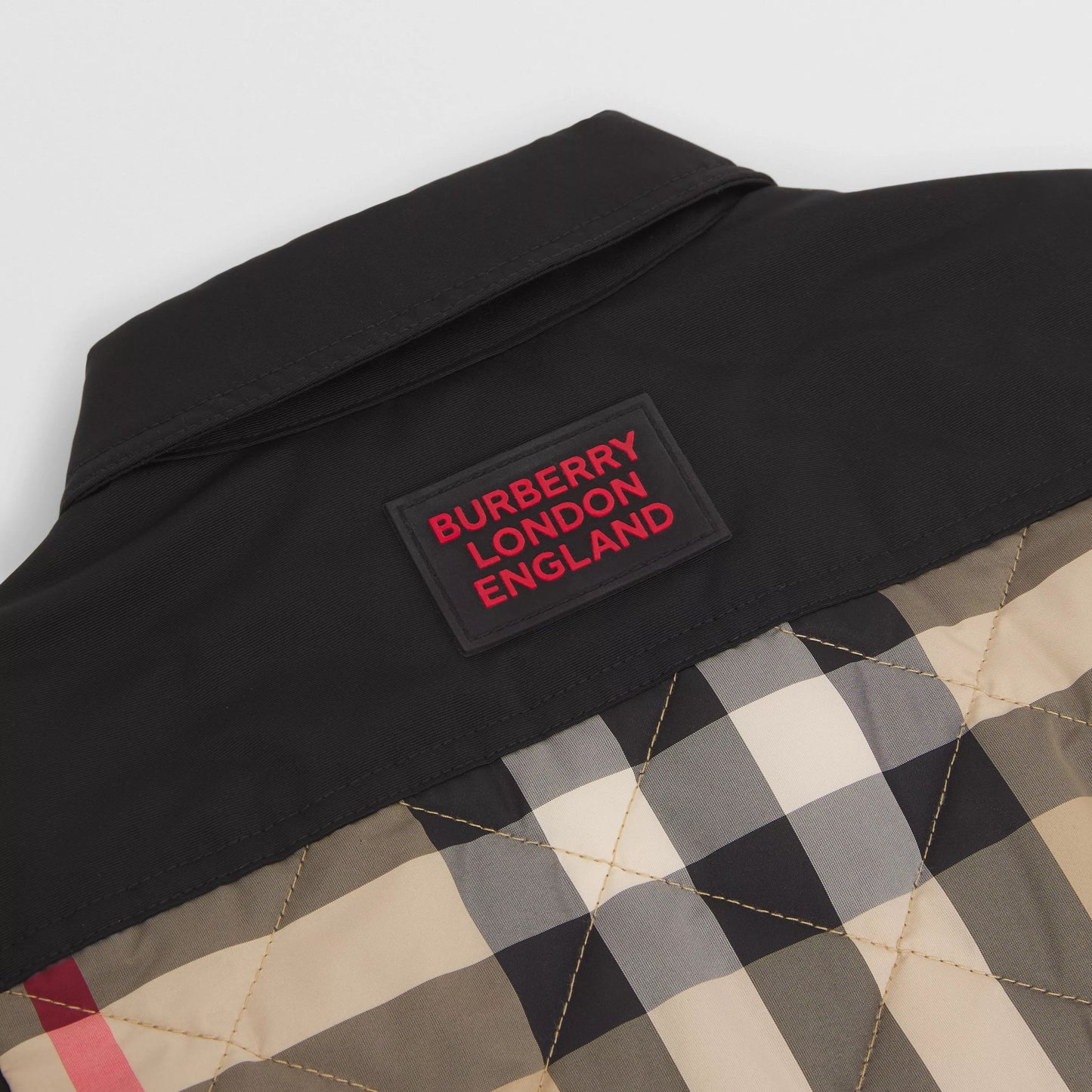 男婴米色条纹外套