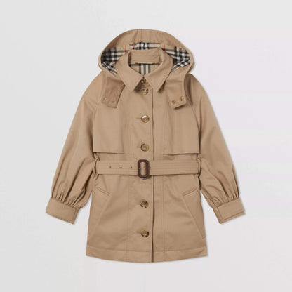 女童米色连帽外套