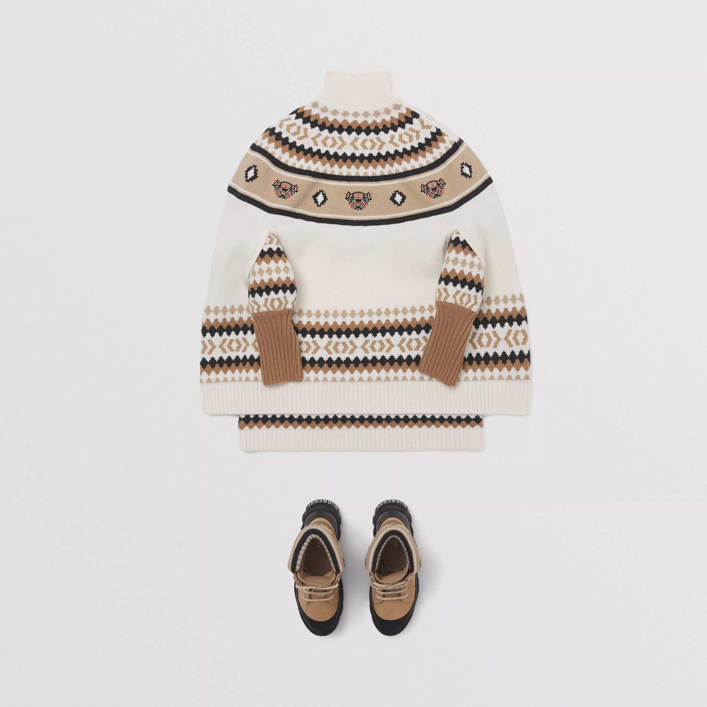 女童驼色刺绣羊毛斗篷