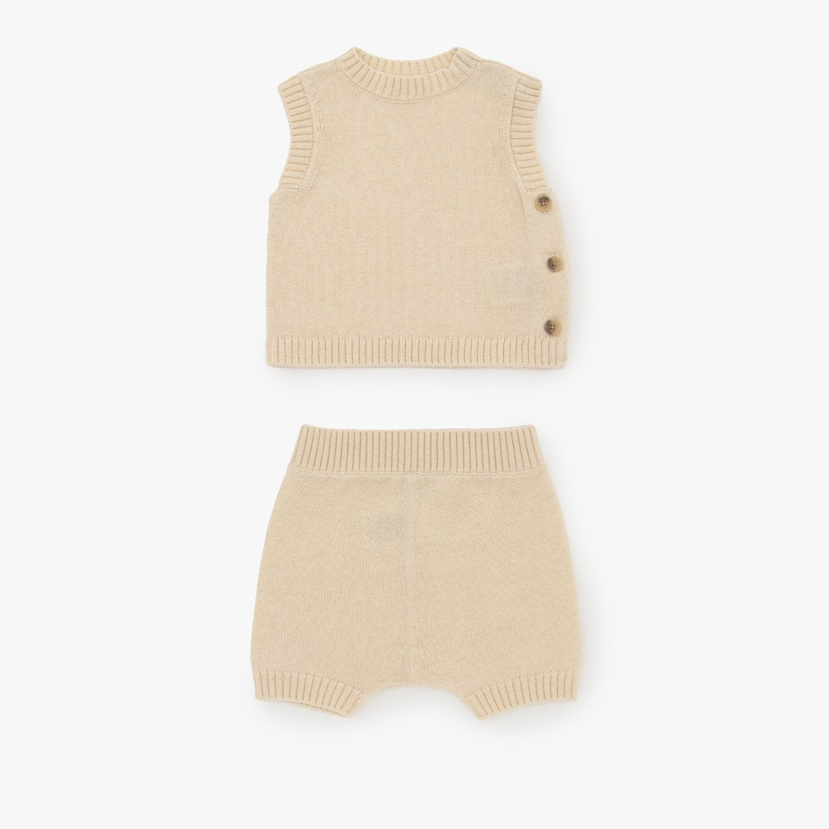 婴儿米色羊毛套装