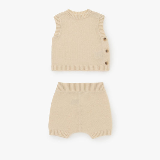 婴儿米色羊毛套装