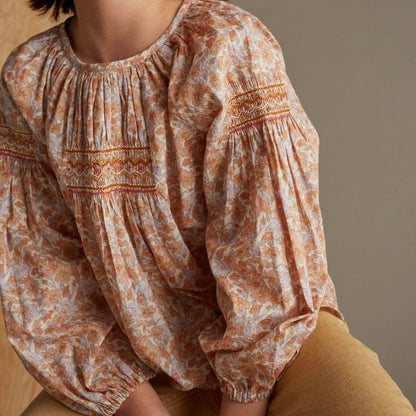 女童浅棕色碎花棉衬衫