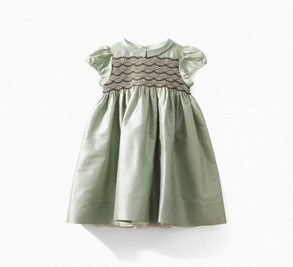女童绿色真丝连衣裙