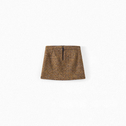 女童驼色格子短裙