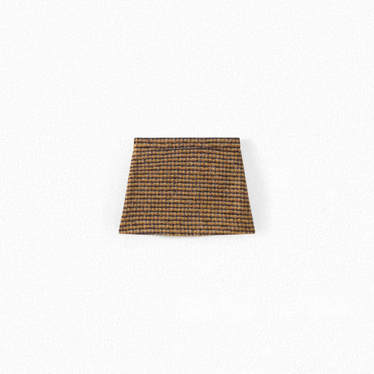 女童驼色格子短裙