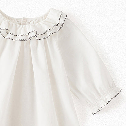 女婴白色荷叶边棉上衣