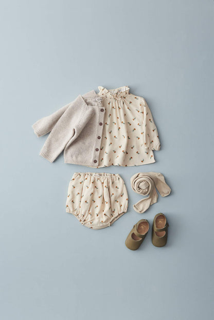 女婴白色印花上衣