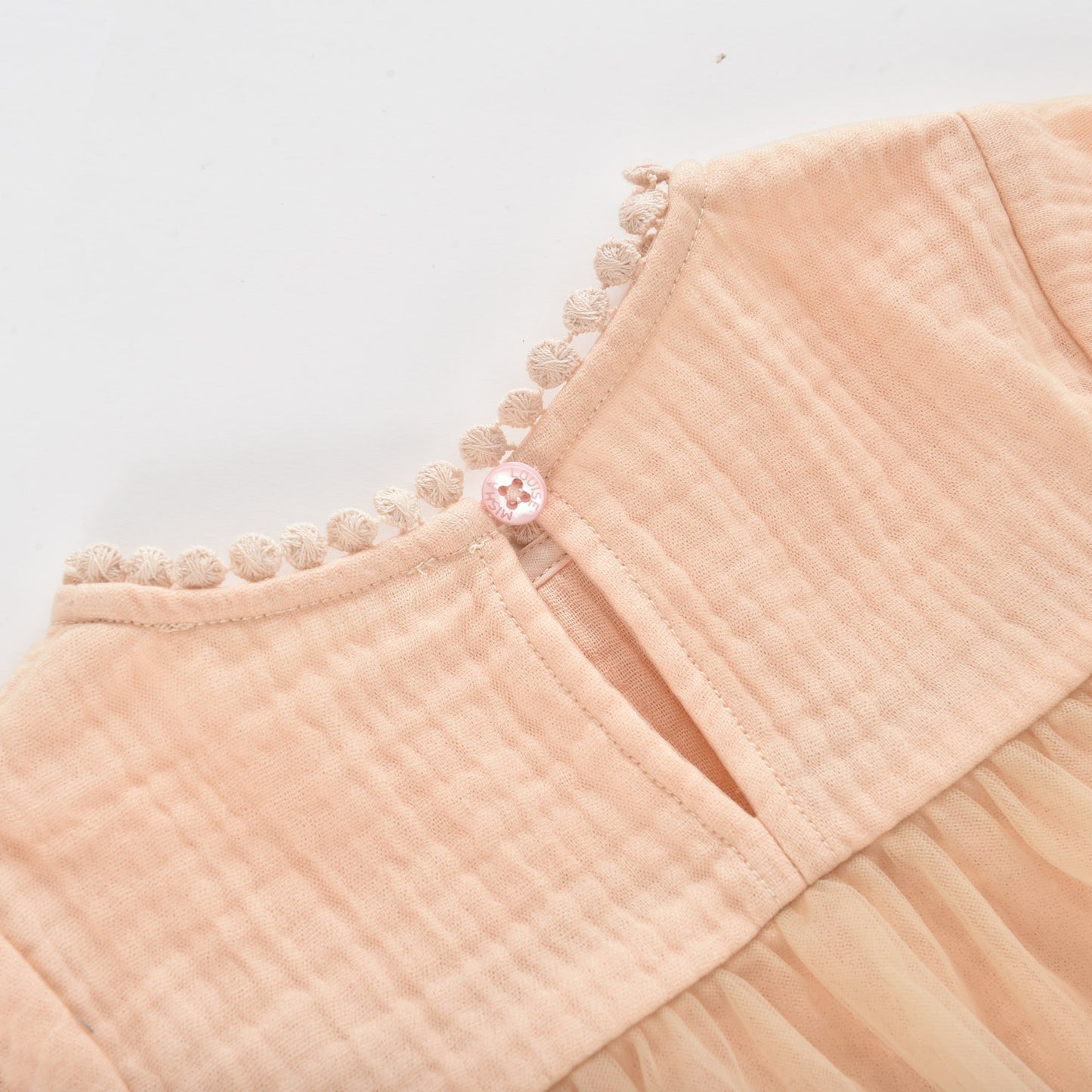 女童粉色刺绣薄纱连衣裙
