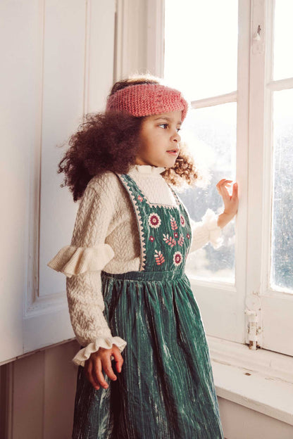 女童绿色刺绣连衣裙