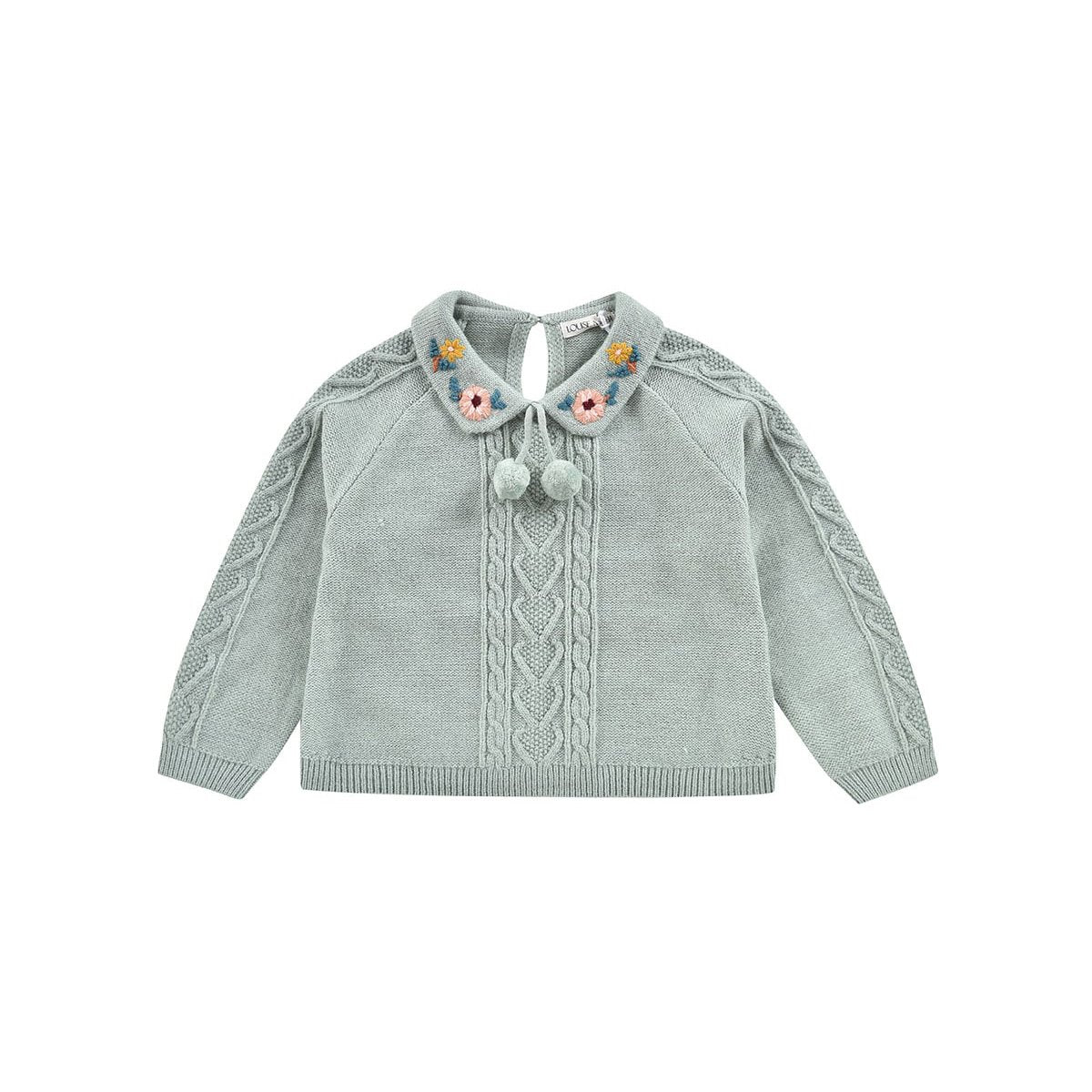 女童浅绿色毛衣