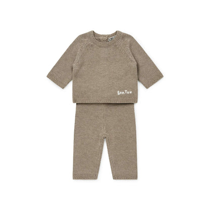 男婴驼色棉套装