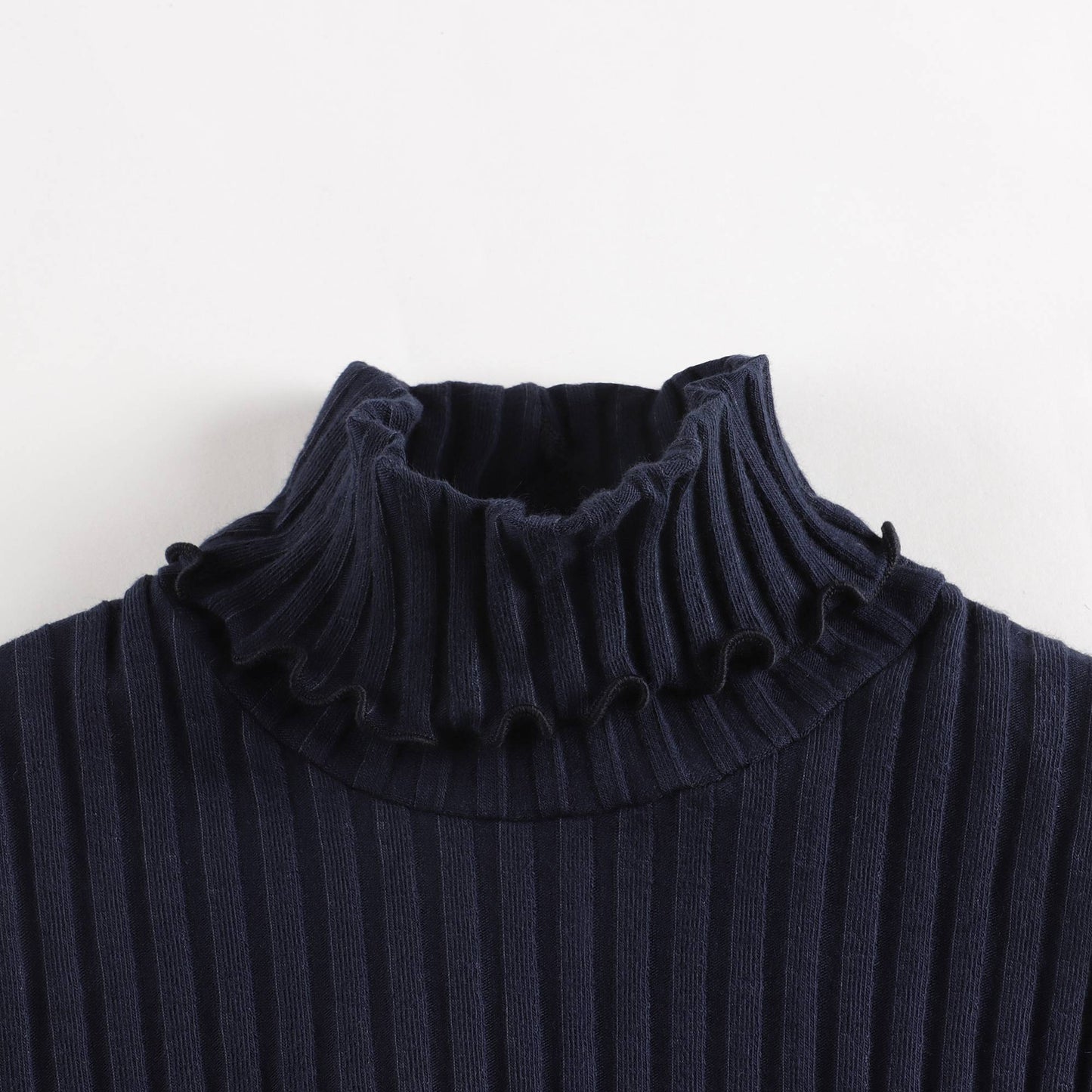 女童蓝色棉高领衫