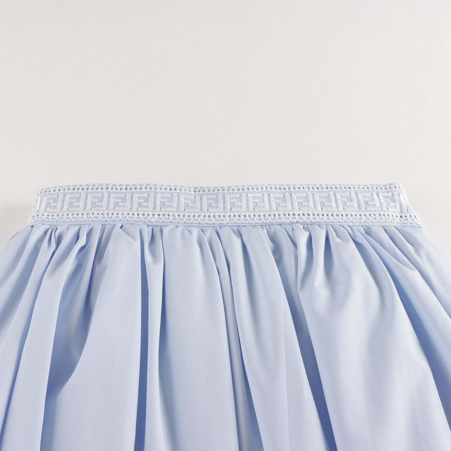 女童浅蓝色棉连衣裙