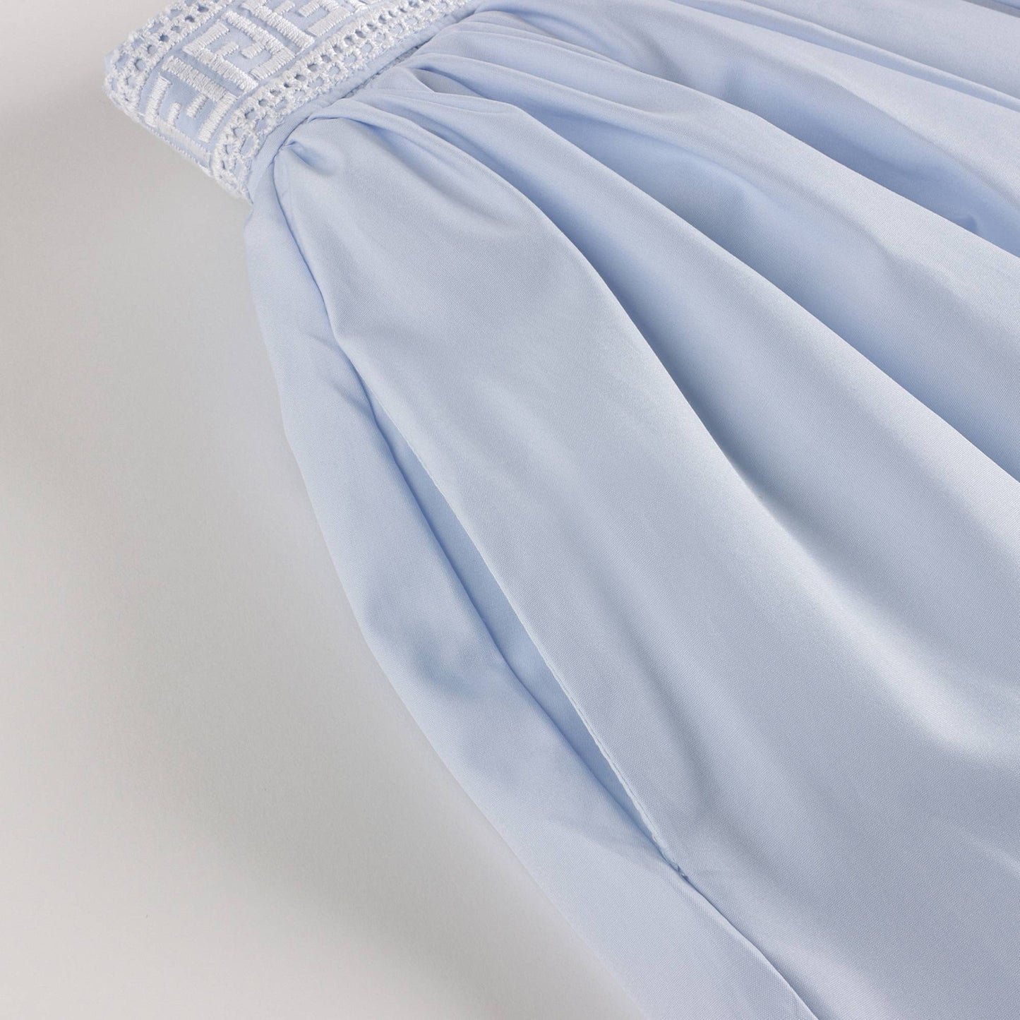 女童浅蓝色棉连衣裙